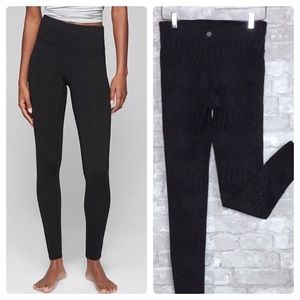 Athleta | High Rise Chaturanga Legging Zig Zag S